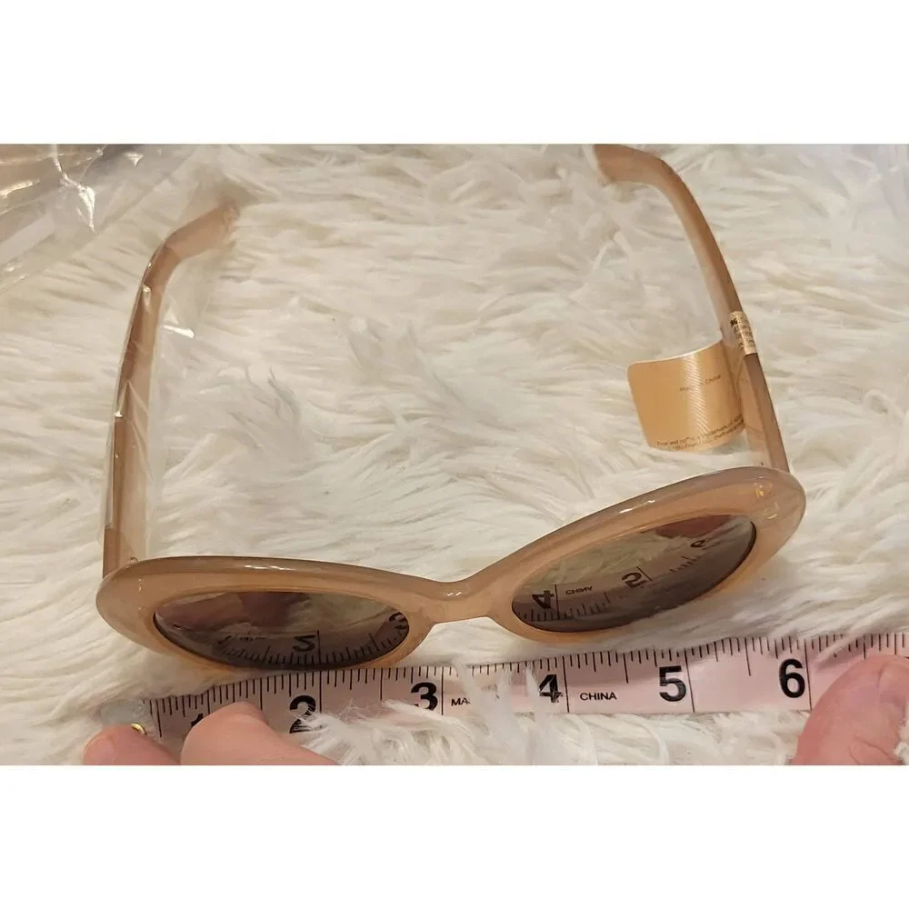 Frye and Co. Women's Oval Sunglasses New *cosmetic tint defect
